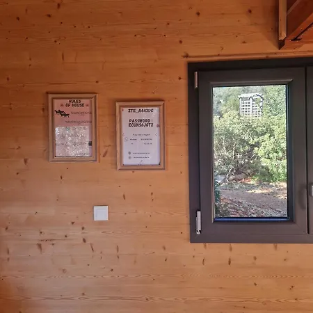 Horská chata Tiny House Horses Hbergement Atypique Loul *